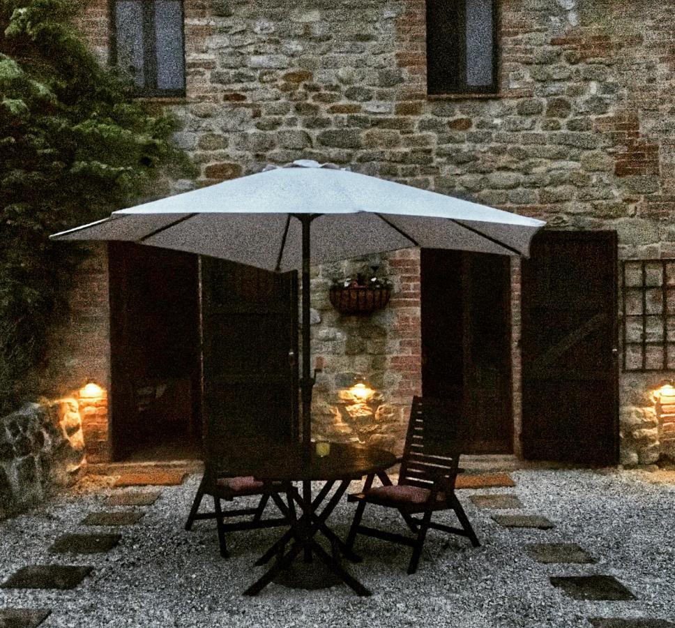 Aparthotel Il Nascondiglio - The Hideaway Amandola Esterno foto