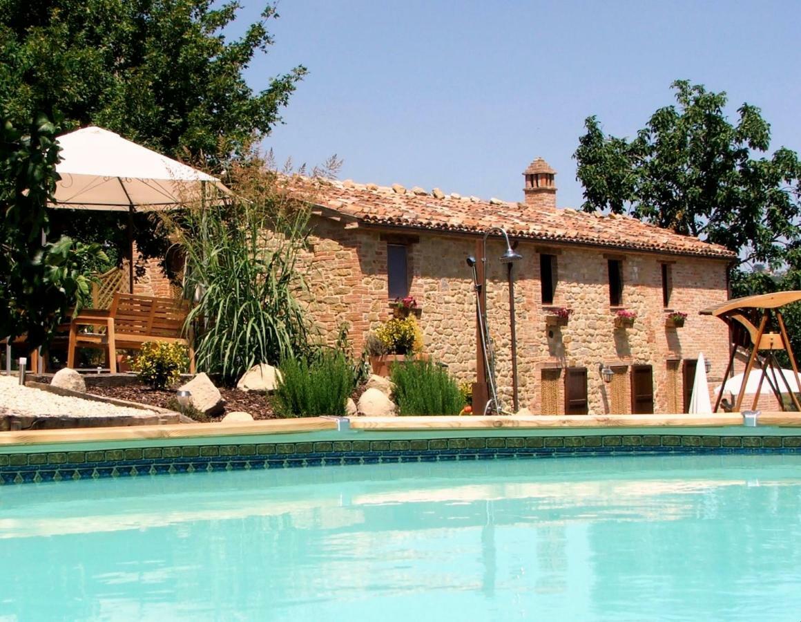 Aparthotel Il Nascondiglio - The Hideaway Amandola Esterno foto