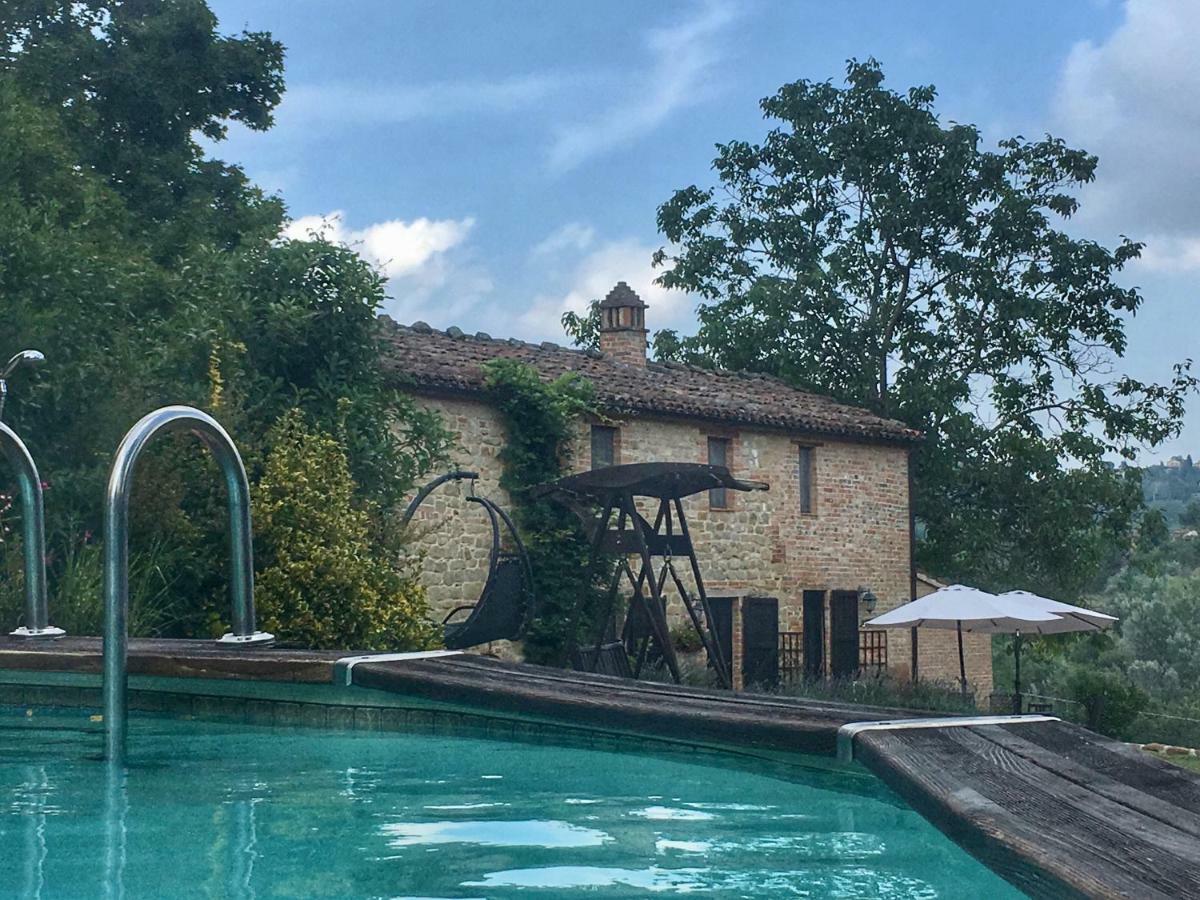 Aparthotel Il Nascondiglio - The Hideaway Amandola Esterno foto